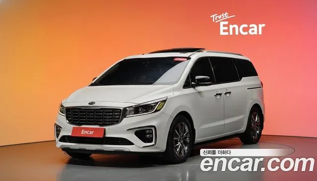 Kia Carnival — экстерьер