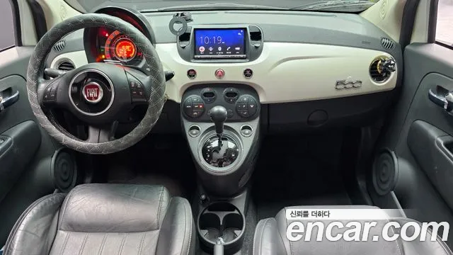 Fiat 500 — интерьер