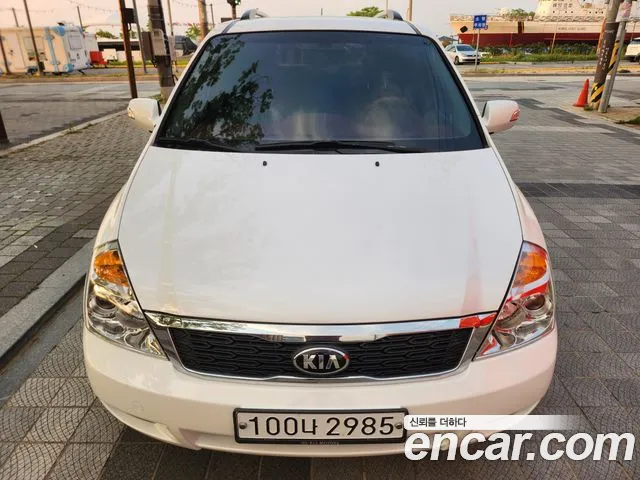 Kia Carnival — экстерьер