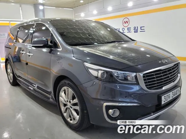 Kia Carnival
