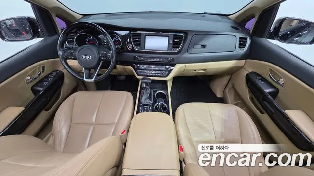 Kia Carnival — интерьер