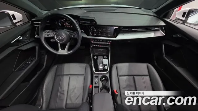 Audi A3 — интерьер