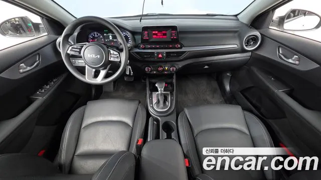 Kia K3 — интерьер