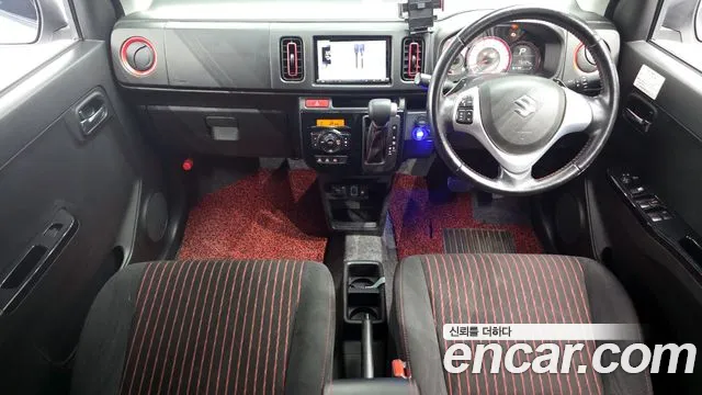 Suzuki Alto — интерьер