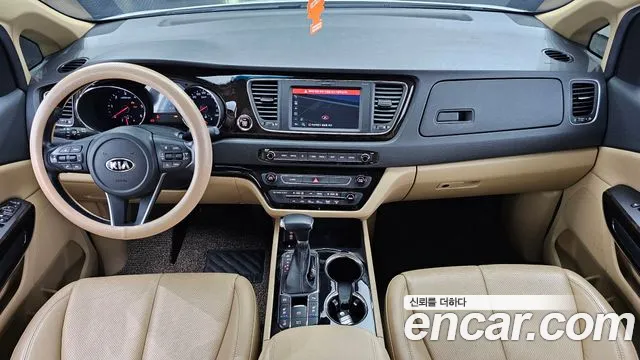 Kia Carnival — интерьер