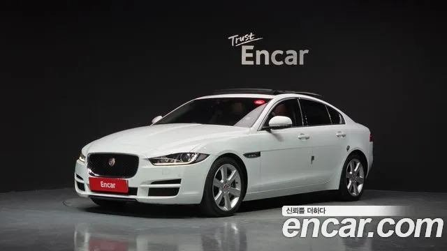Jaguar XE
