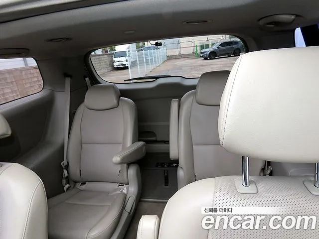 Kia Carnival — интерьер