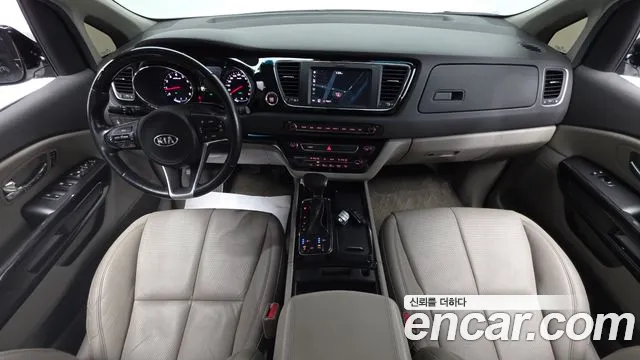 Kia Carnival — интерьер