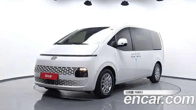Hyundai Staria