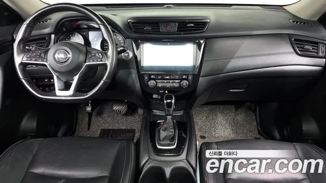 Nissan X-Trail — интерьер