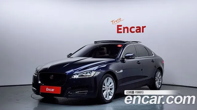 Jaguar XF