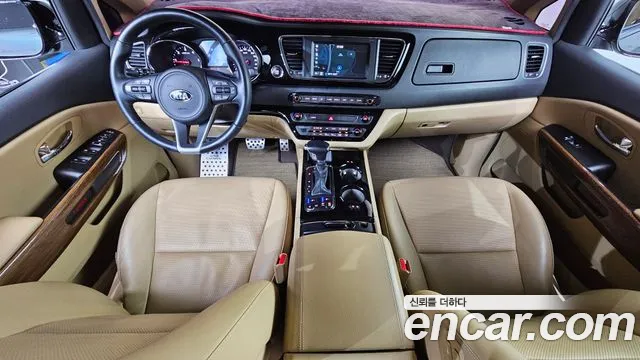 Kia Carnival — интерьер