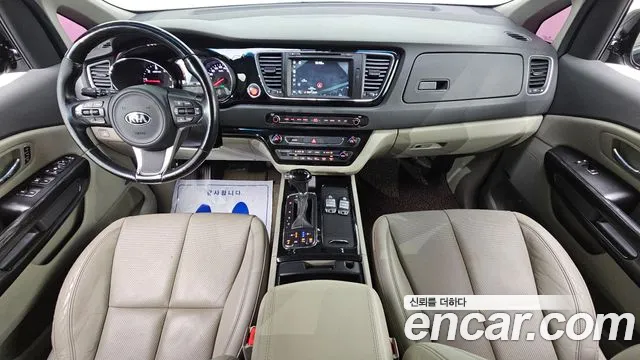 Kia Carnival — интерьер