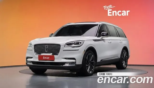 Lincoln Aviator