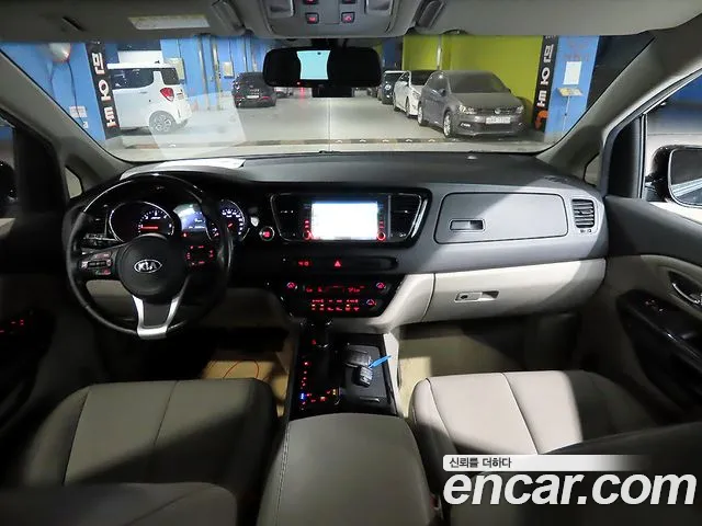 Kia Carnival — интерьер