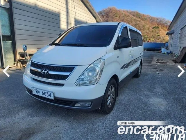 Hyundai Starex