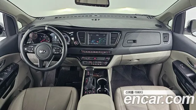 Kia Carnival — интерьер