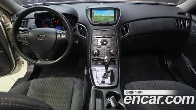 Hyundai Genesis — интерьер