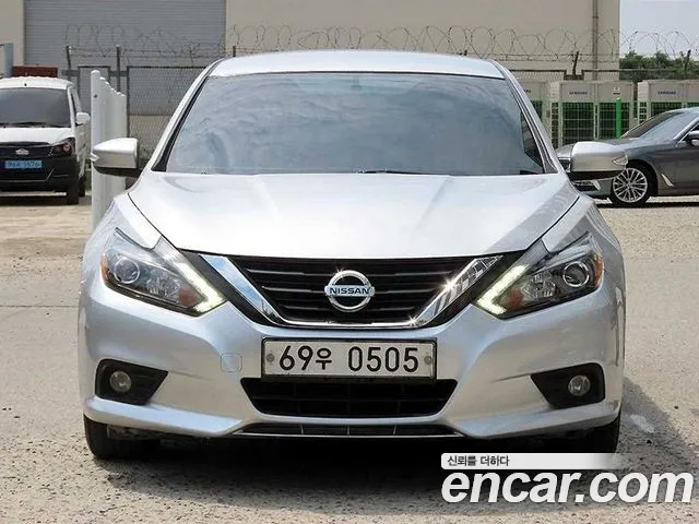 Nissan Altima