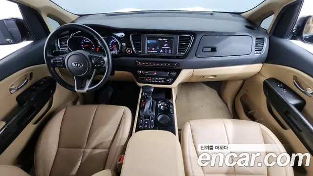 Kia Carnival — интерьер
