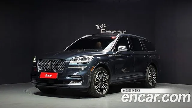 Lincoln Aviator