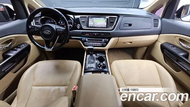 Kia Carnival — интерьер