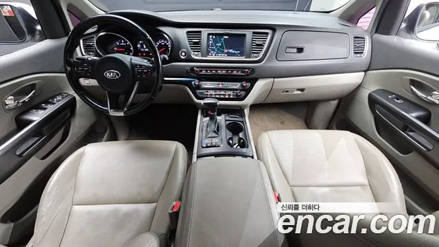 Kia Carnival — интерьер