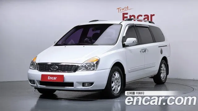 Kia Carnival — экстерьер