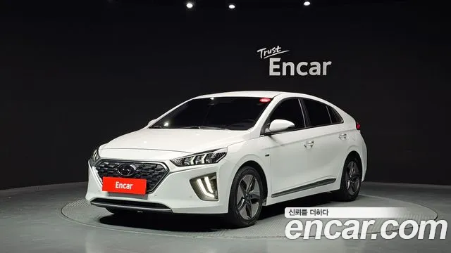 Hyundai Ioniq