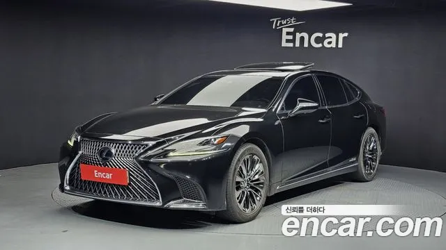 Lexus LS