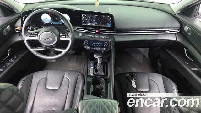Hyundai Elantra — интерьер