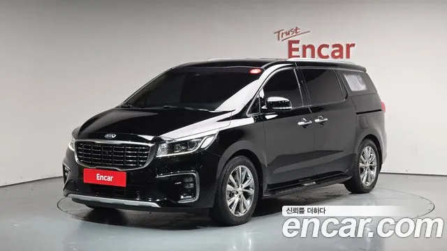 Kia Carnival — экстерьер
