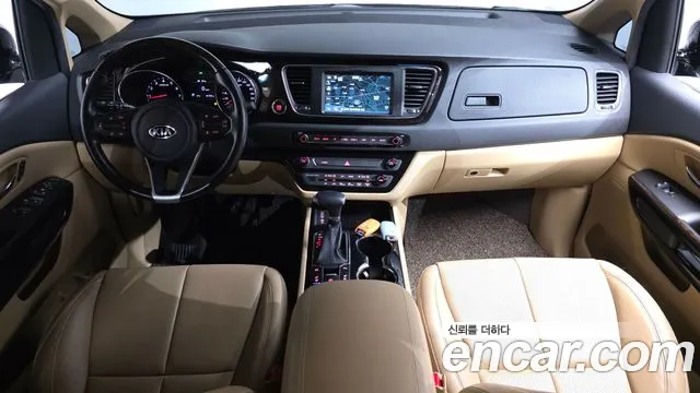 Kia Carnival — интерьер