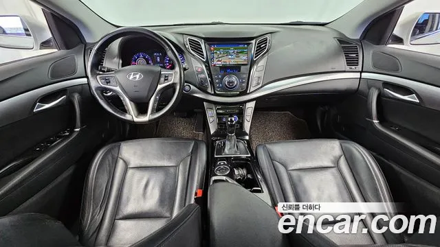 Hyundai i40 — интерьер