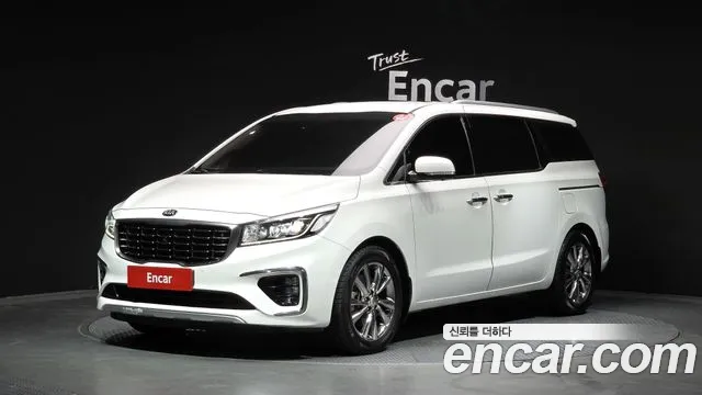 Kia Carnival — экстерьер
