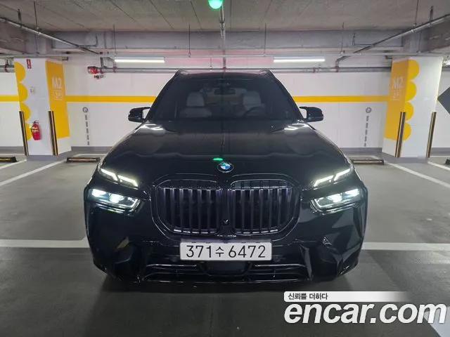 BMW X7