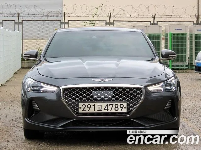 Genesis G70