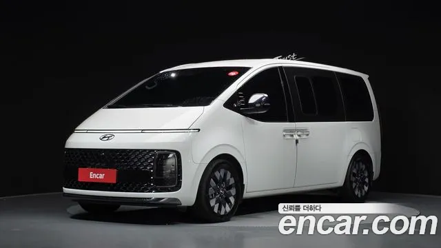 Hyundai Staria