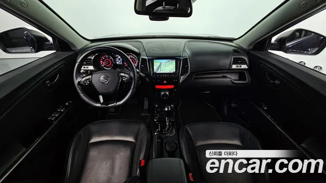 KG Mobility Tivoli — интерьер