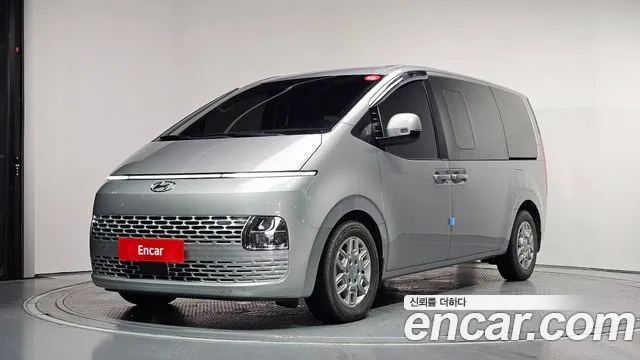 Hyundai Staria