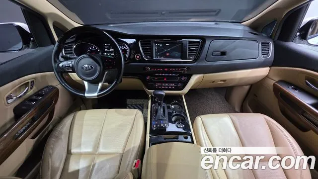 Kia Carnival — интерьер