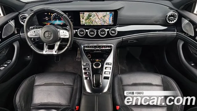 Mercedes-Benz AMG GT — интерьер