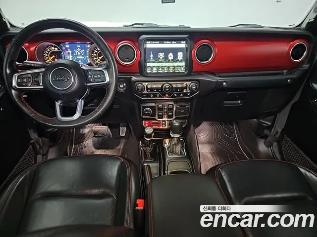 Jeep Gladiator — интерьер