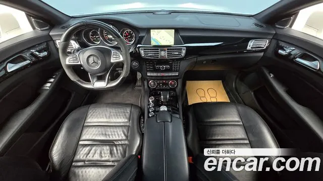 Mercedes-Benz CLS-класс — интерьер