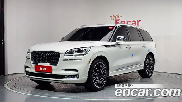 Lincoln Aviator