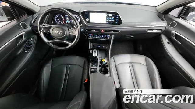 Hyundai Sonata — интерьер