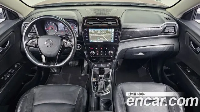 KG Mobility Tivoli — интерьер