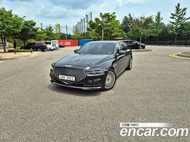 Genesis G90
