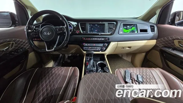 Kia Carnival — интерьер