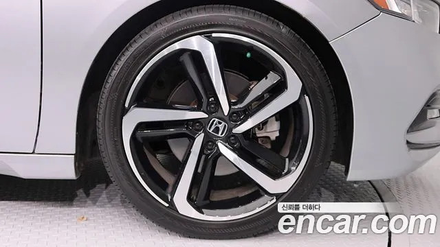 Honda Accord — интерьер